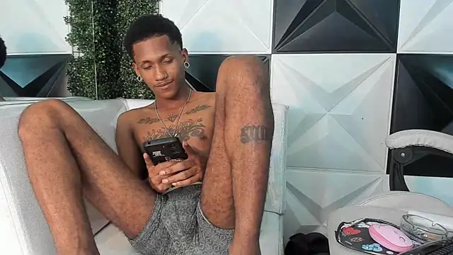 ManSant Chat XXX live