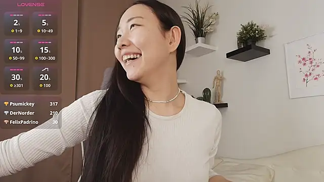 Inari_Okami_ Chat XXX in diretta