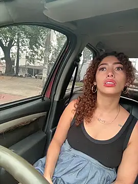 Show de roxyrougee na webcam