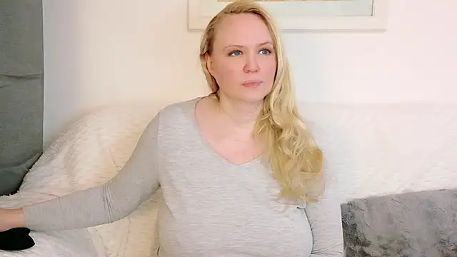 Sarah4you's Live XXX Chat