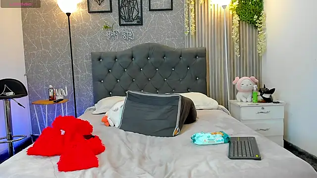 lana_gill1 webkamerás műsora