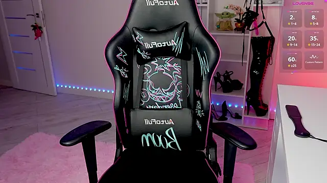 QueenAliceX's Live XXX Chat