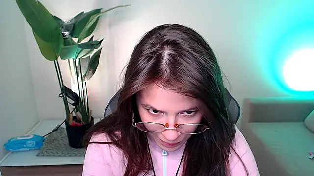 M_Sensual Adlı Modelin Canlı XXX Sohbeti