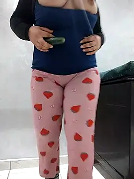 Dalou3a-69 Adlı Modelin Web Kamerası Şovu