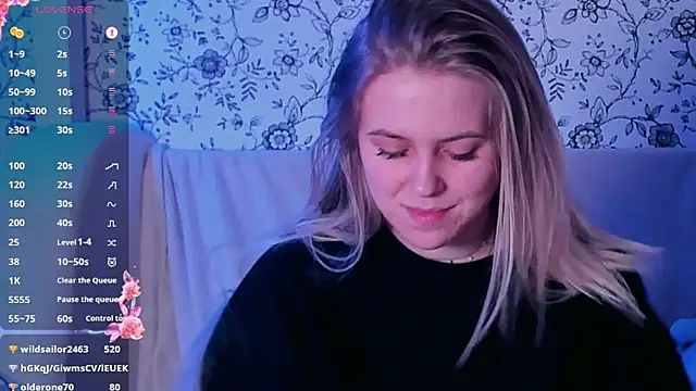 AngelAnty Adlı Modelin Canlı XXX Sohbeti