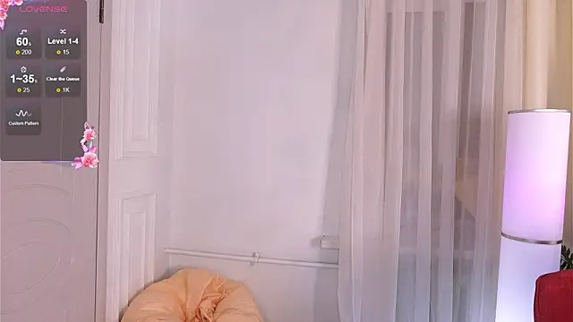 NyxBlonde Adlı Modelin Canlı XXX Sohbeti