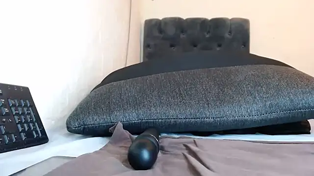 Beverlygurlx6: онлайн-секс-чат