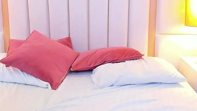 KendalFoxx live XXX chat