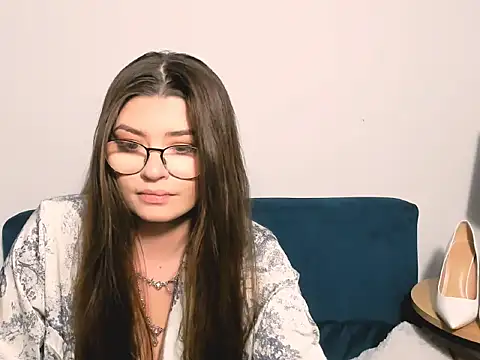 Show modela AnnaDevine na web-kameri