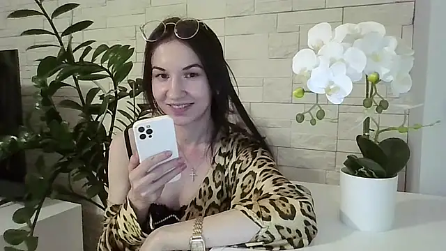 JuliaLovely's Live XXX Chat