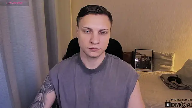 handsome_guy01 Show in webcam