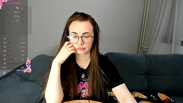 Chatroom XXX en direct de MewStella