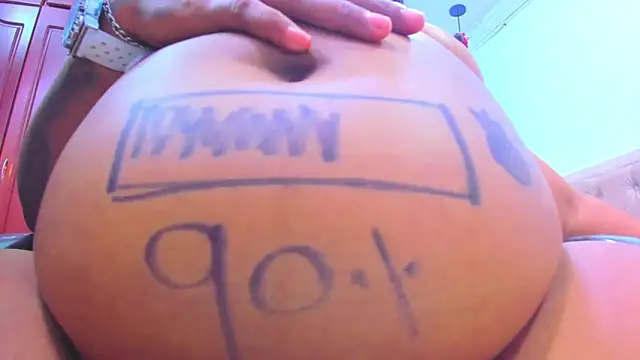 emma_purple_のウェブカメラショー