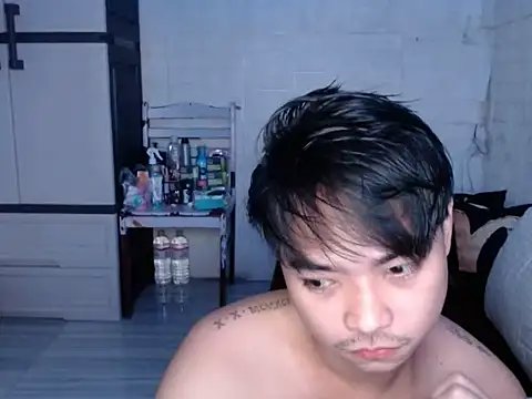 xAsianTwinkx 现场XXX聊天