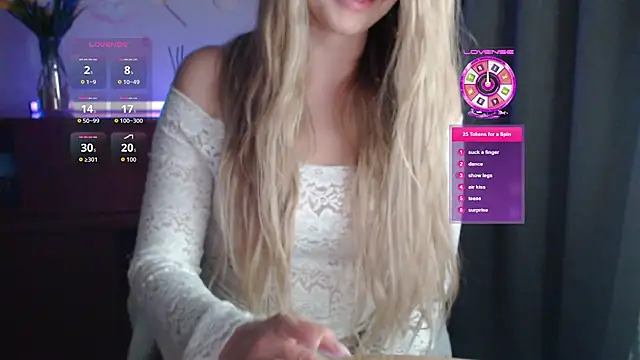 -Stephanie- Live XXX-chat