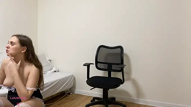 Show modela SunriseGuys na web-kameri