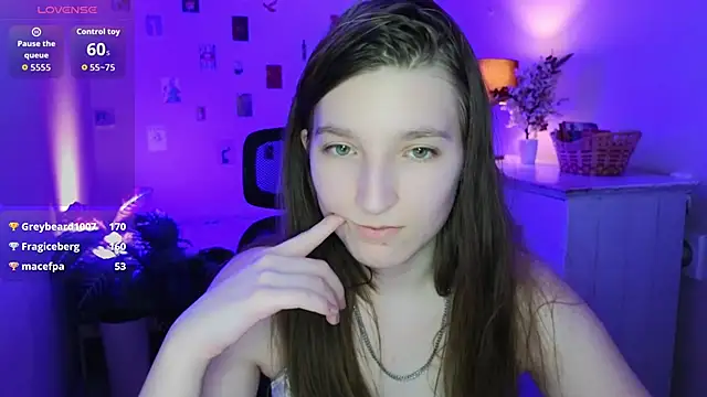 Mia_Myles Adlı Modelin Canlı XXX Sohbeti