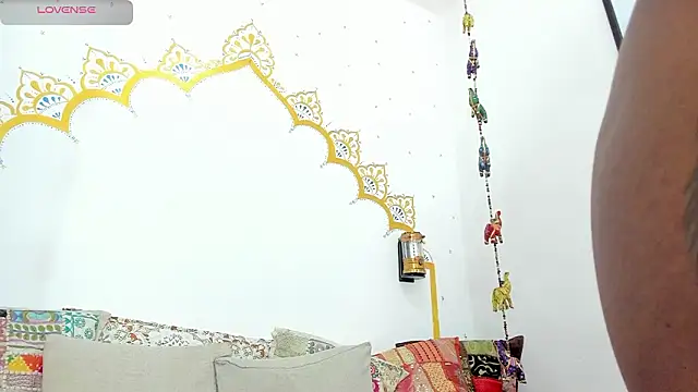 LadyNahir Adlı Modelin Canlı XXX Sohbeti