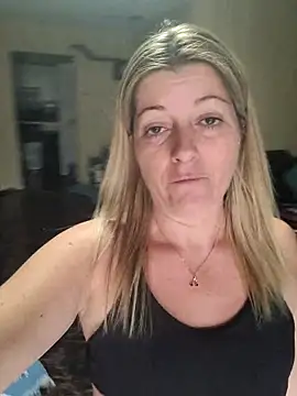 NikkiBlisss Show in webcam