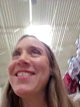 Skyellar élő XXX-chatje