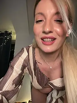 Chat XXX ao vivo de Ella_Charm