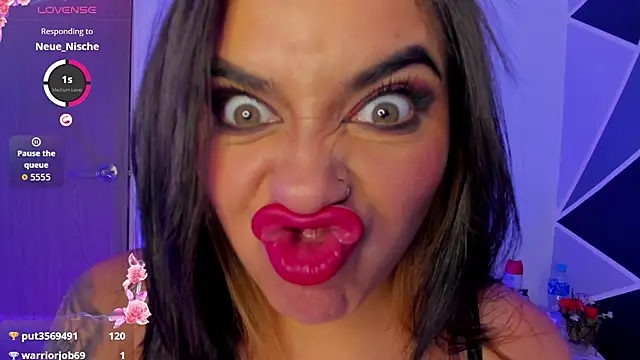 alyssa_magiic 现场XXX聊天