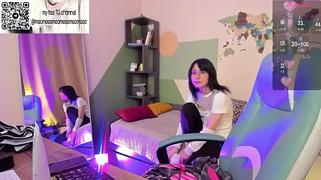 XXX chat uživo modela meomeee