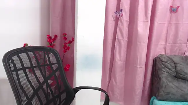 Rebecca_Milf's Live XXX Chat