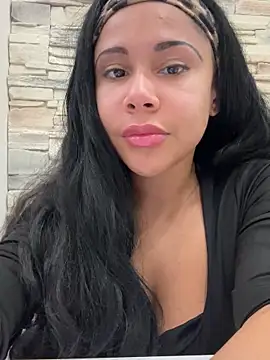 XXX chat uživo modela HaileyDiana