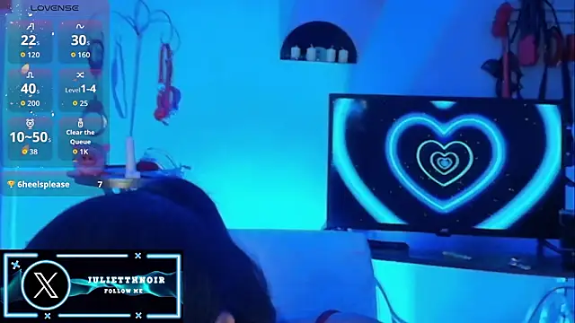 JulietteNoiir's Webcam Show