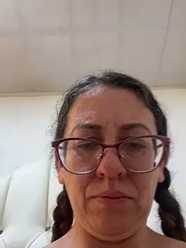 miss_hanna07 Adlı Modelin Canlı XXX Sohbeti