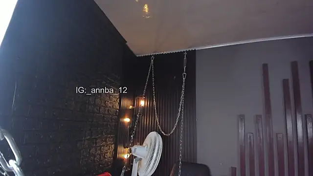 Živý XXX chat annie_barozzi