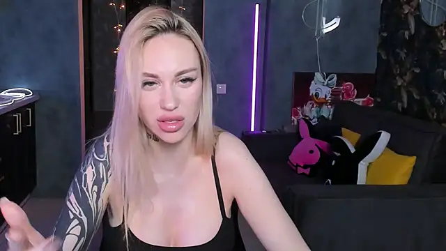 BlckmirrorrのライブXXXチャット