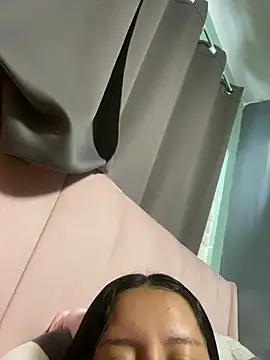 Alaia33200: вебкам-шоу