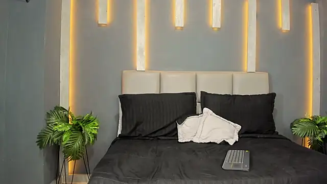 دردشة Amy_petitee الجنسية المباشرة