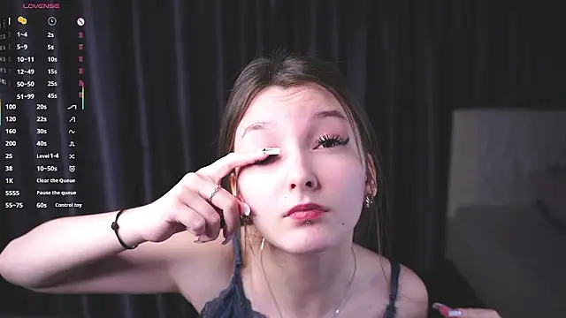 DongMolt Chat XXX in diretta