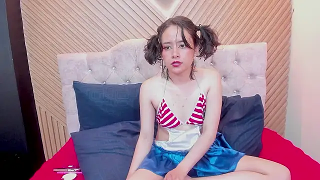 IvyyEmerald: онлайн-секс-чат