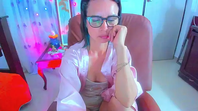 Chatroom XXX en direct de BrianaGarner