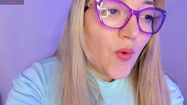 Naty_Mature_ 网络视讯表演