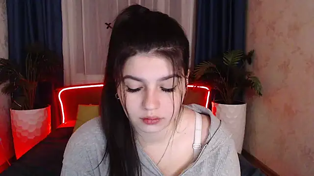 KisaModel's Live XXX Chat