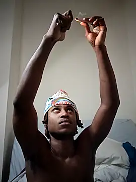 Czat XXX na żywo – DarkSkinStroker