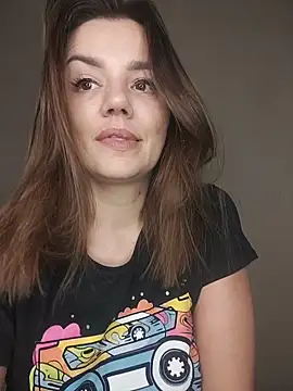 Chat +18 de KrissSexi ao vivo