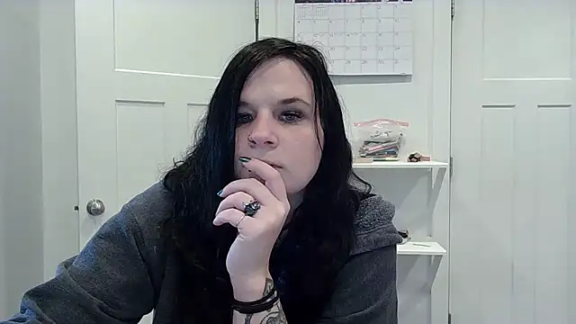 Chatroom XXX en direct de CherryWilde