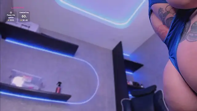 miia_stonne Adlı Modelin Canlı XXX Sohbeti