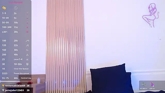 Mazikeen_1: онлайн-секс-чат