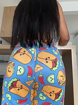 Chat +18 de Estefania_A ao vivo