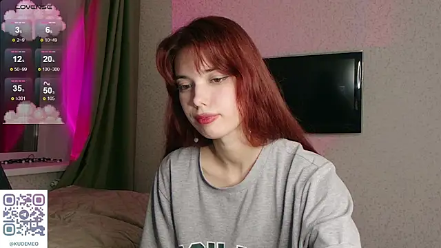 KudeMeows Adlı Modelin Canlı XXX Sohbeti