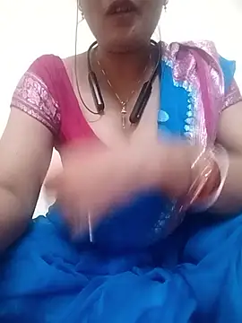 Chat XXX ao vivo de poojashine