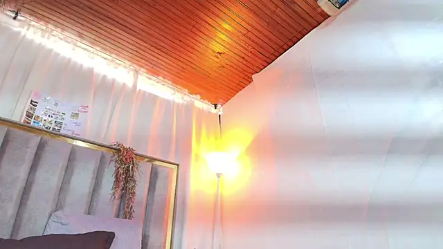 _Marcela__ Adlı Modelin Canlı XXX Sohbeti