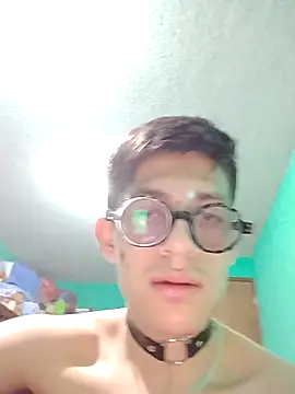 Alex30ct: онлайн-секс-чат